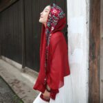 Embroidered Cotton Long Scarf Classical Red