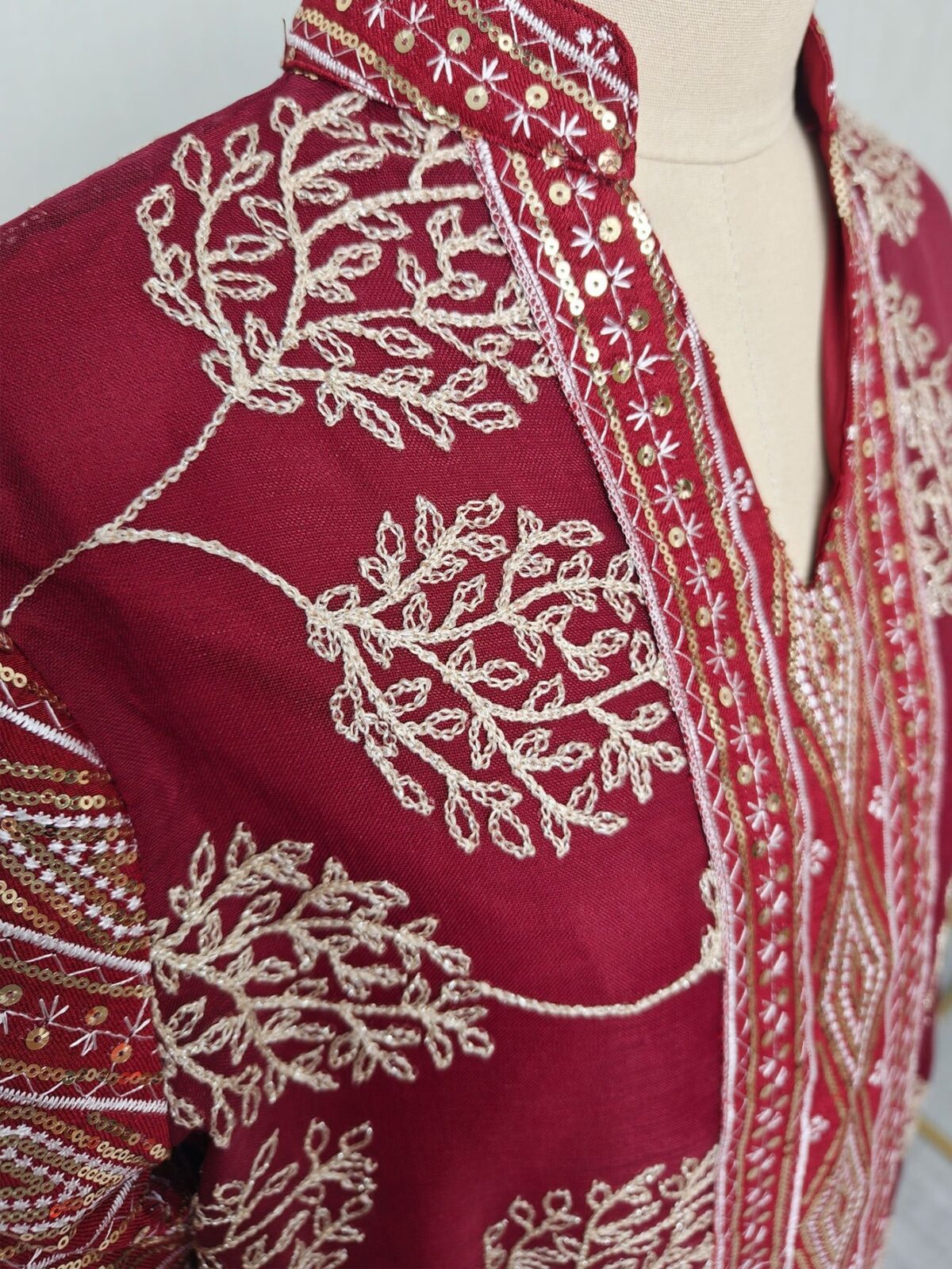 Women's Dress Kaftan Tassel Leaf Georgette Embroidery Maroon - Image 3
