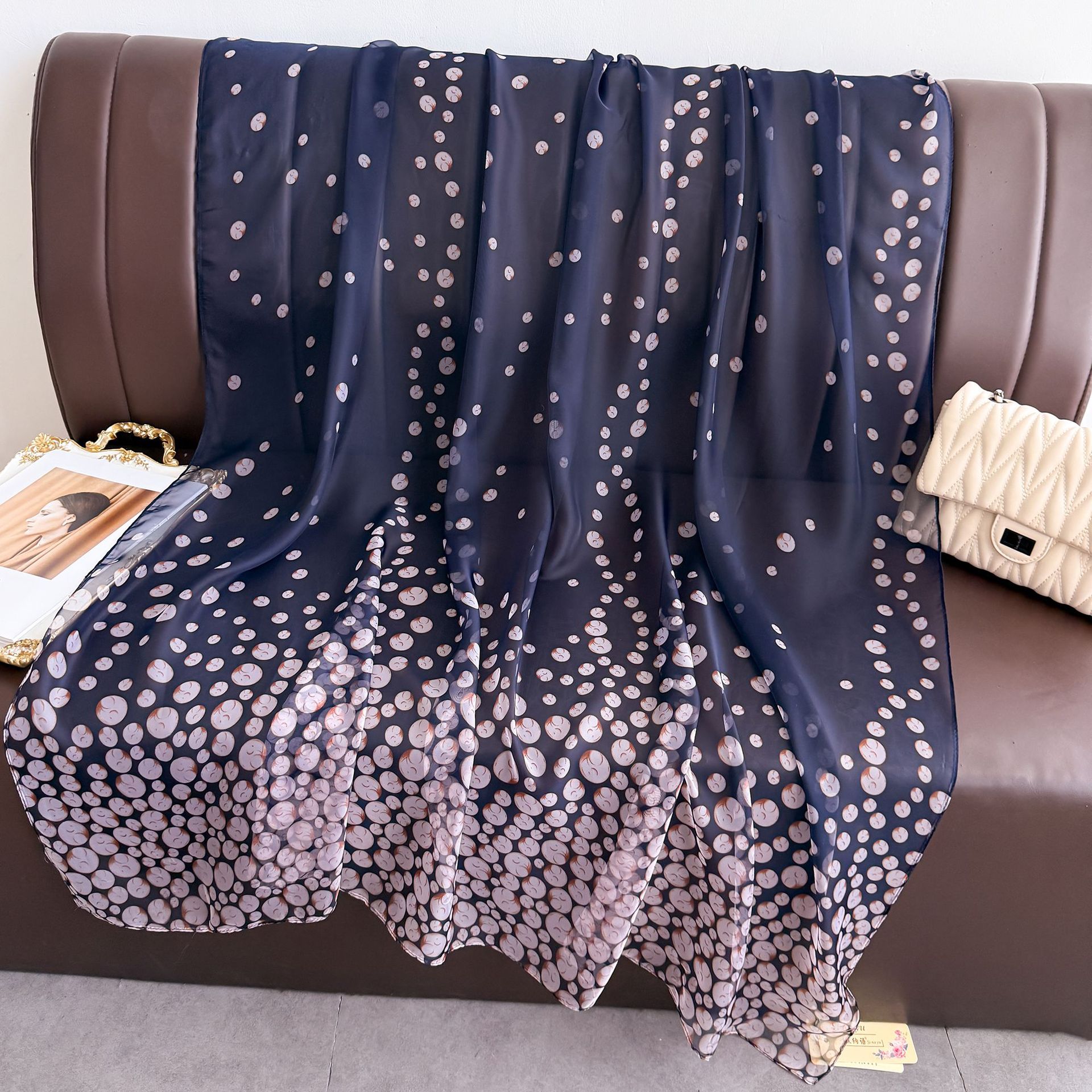 O1CN01scLAhm1MQ4fMGza98_2211305011428-0-cib.jpg Elegant Colorful Pink bubbles Transparent Thin Silk Printing Long Scarf - Image 1