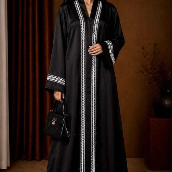 Noir Contrast Signature Abaya